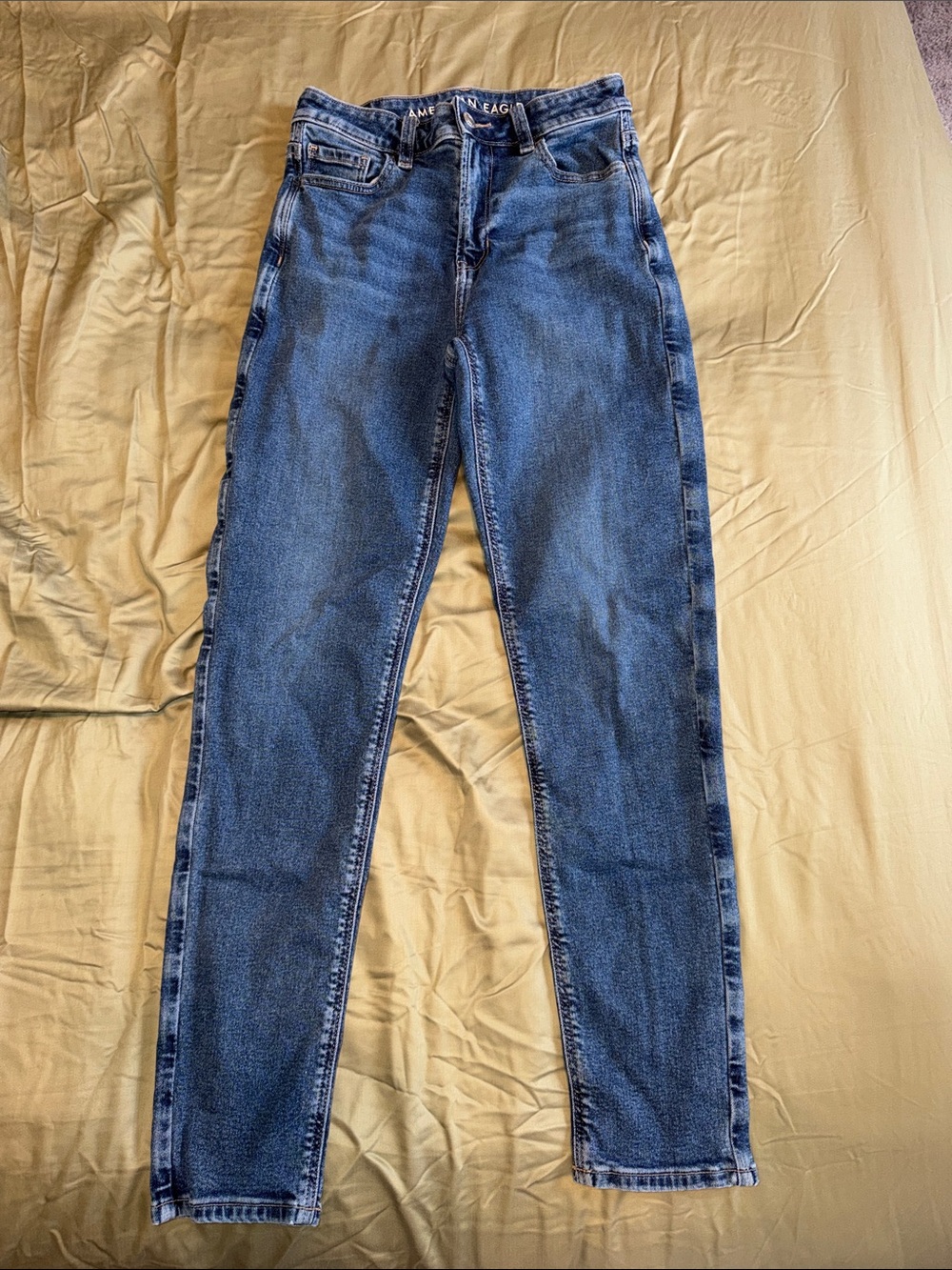 American Eagle Outfitters High-Rise Straight-Leg Jeans - Blue Wash
